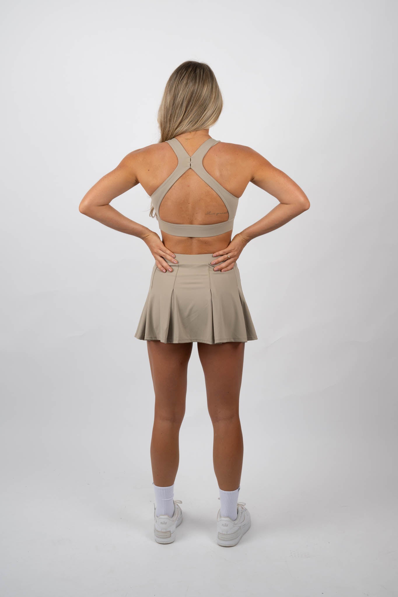 tennis & padel set (3 piece) – beige | women’s performance court outfit | galvis sports