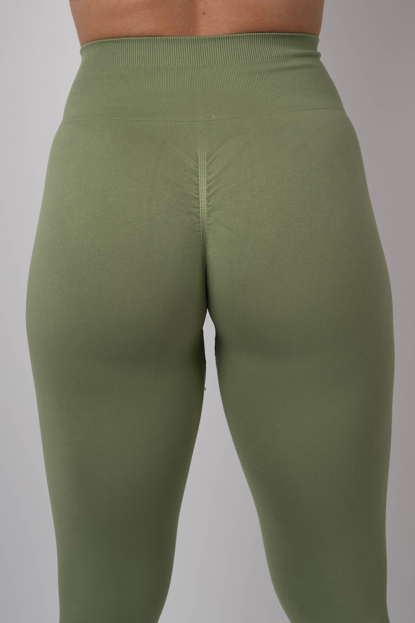 seamless high-waist leggings – green | sculpting squat proof fit | galvis sports