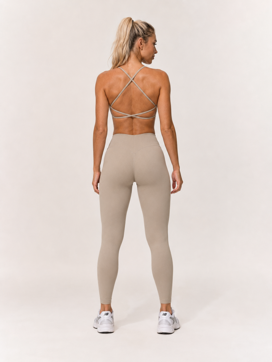Seamless Cross-Back Bra & High-Waisted Leggings – Beige | Sculpting Gym Set | Galvis Sports