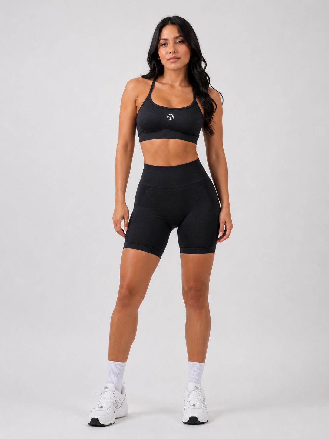 Conjunto de sujetador deportivo sin costuras y shorts de entrenamiento – Negro | Conjunto de gimnasio moldeador | Galvis Sports