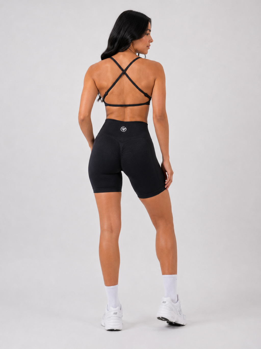 Conjunto de sujetador deportivo sin costuras y shorts de entrenamiento – Negro | Conjunto de gimnasio moldeador | Galvis Sports