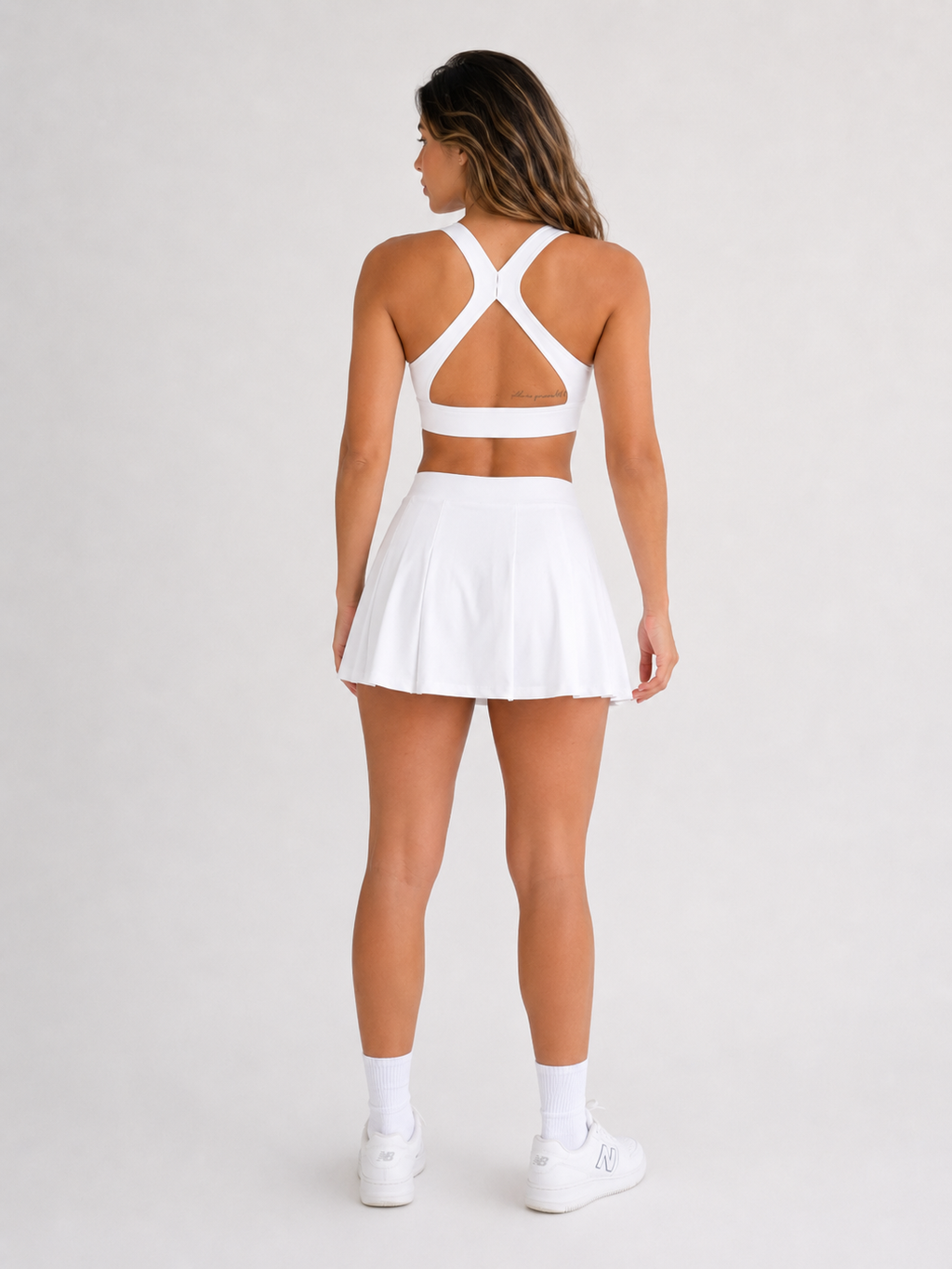 Conjunto de tenis y pádel (3 piezas) – Blanco | Conjunto de tenis de alto rendimiento para mujer | Galvis Sports
