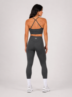 Seamless Scrunch Bra & High-Waisted Leggings – Black | Sculpting Gym Set | Galvis Sports