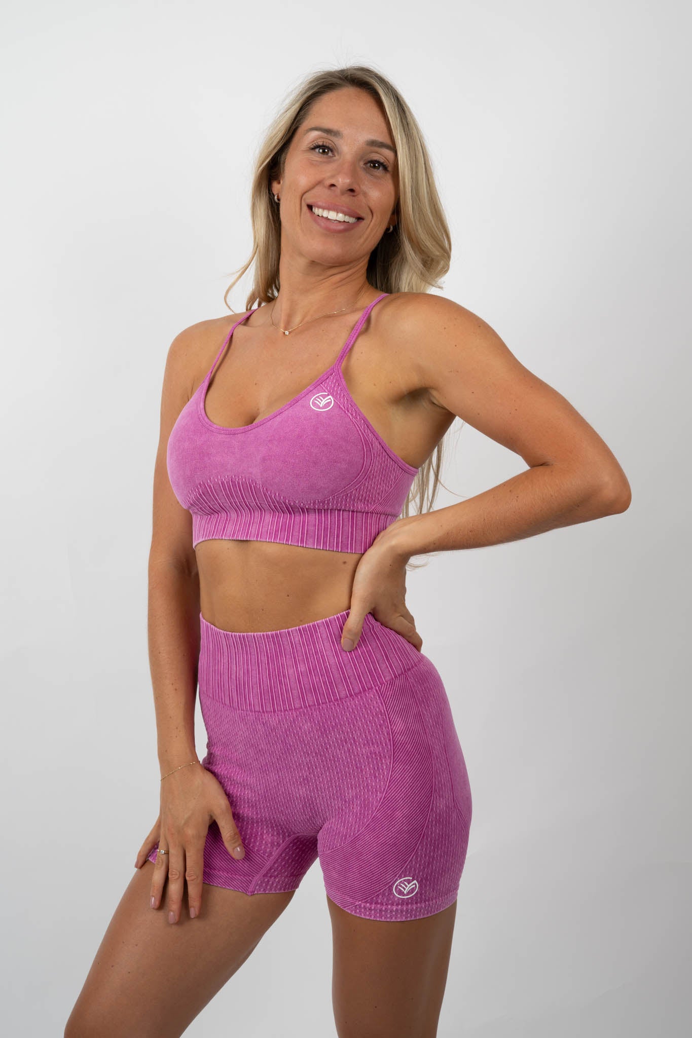 seamless ribbed bra & training shorts set