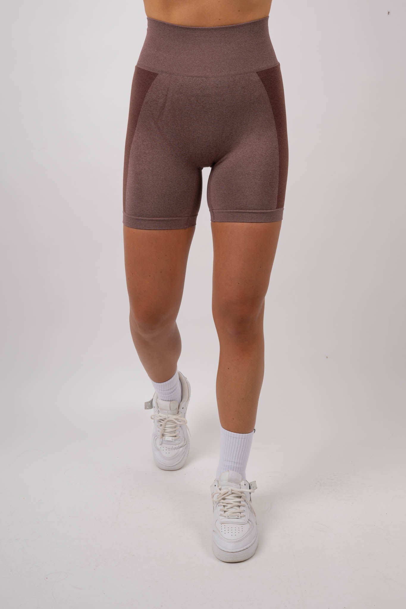 seamless performance shorts